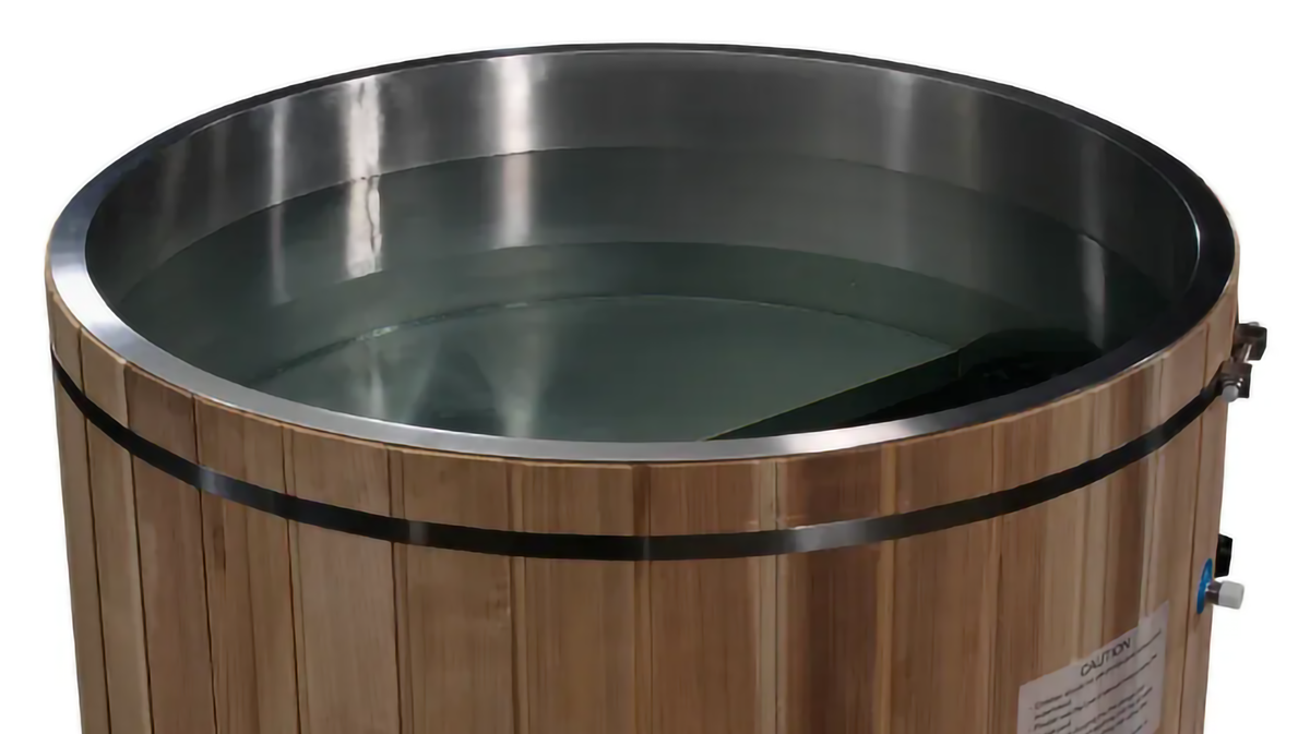 Dynamic Cold Therapy 304 stainless steel cold plunge barrel tub top view showing water-filled interior and circular immersion design